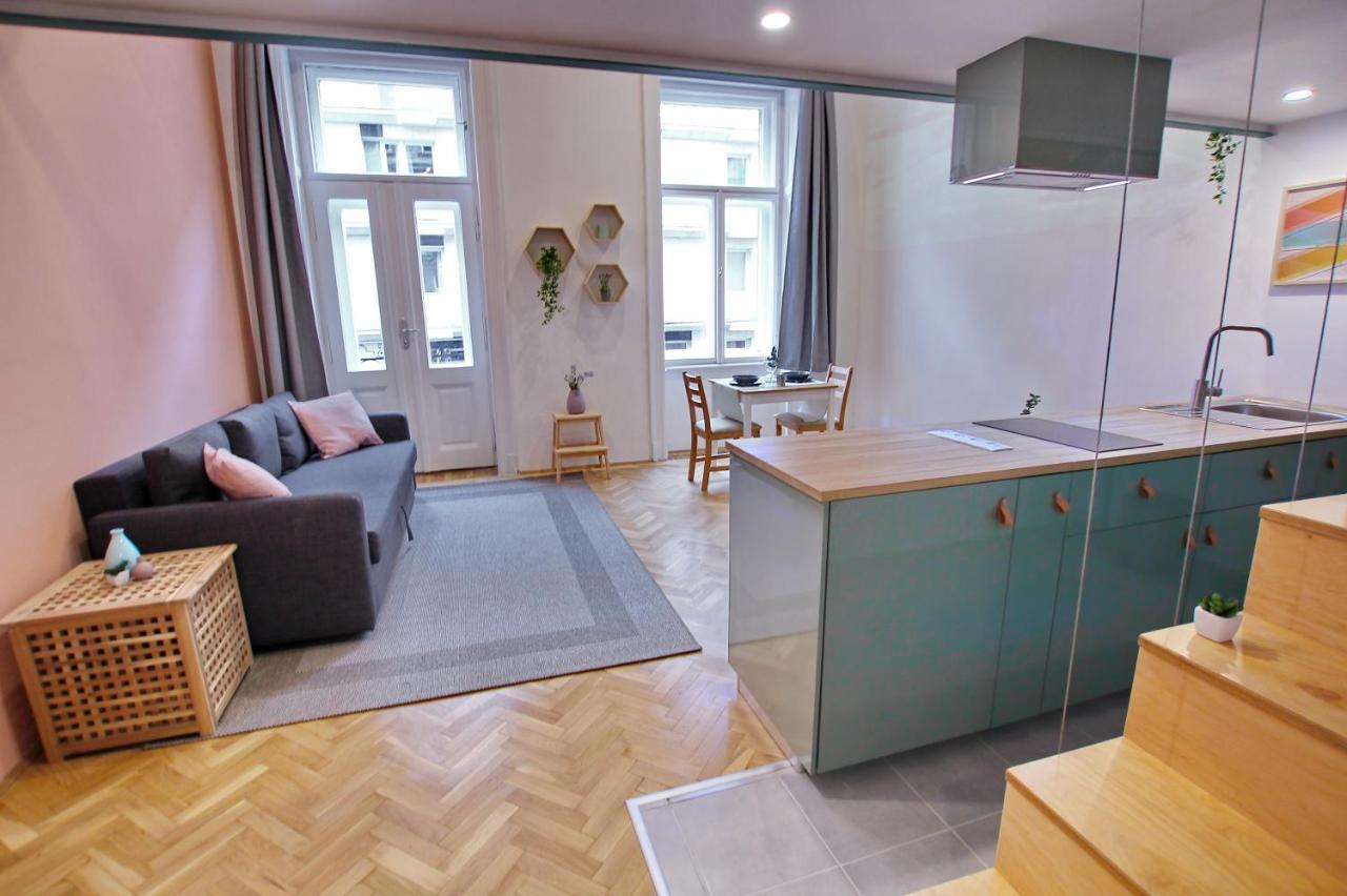 Awesome Budapest Downtown Studio W Balcony & Free Private Parking Εξωτερικό φωτογραφία