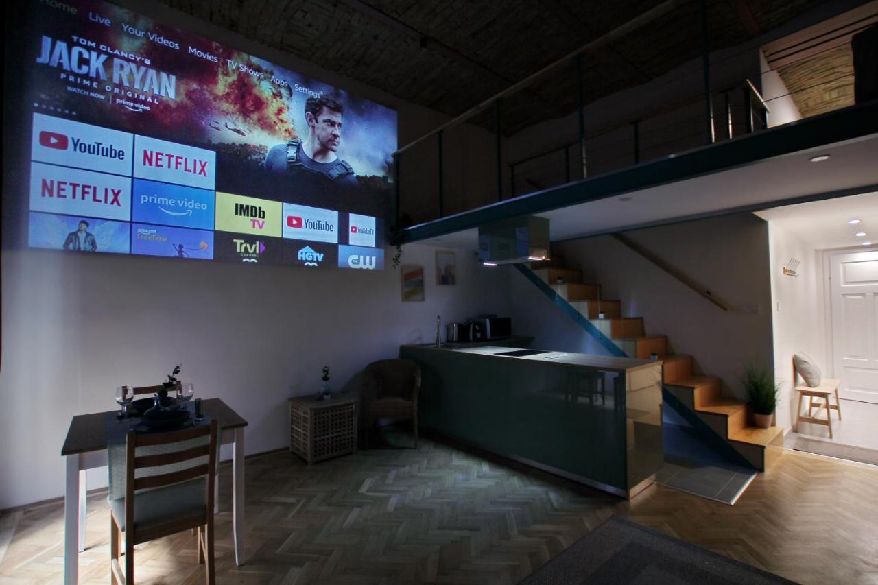 Awesome Budapest Downtown Studio W Balcony & Free Private Parking Εξωτερικό φωτογραφία